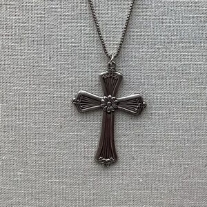 Vintage Sterling Silver Cross Pendant Necklace unisex